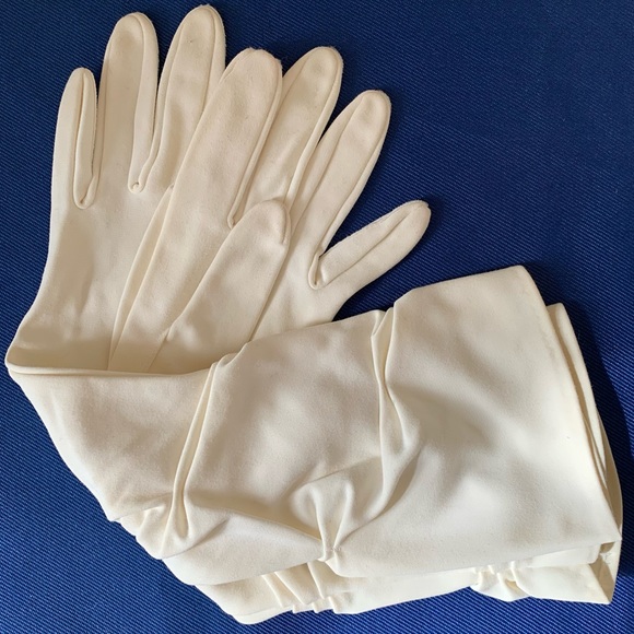 Vintage Nylasuede Hansen Opera Gloves - Picture 2 of 6